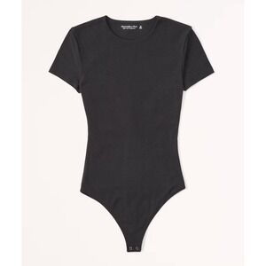 NWOT Abercrombie Fitch Short-Sleeve Seamless Fabric Crew Bodysuit Womens M Basic